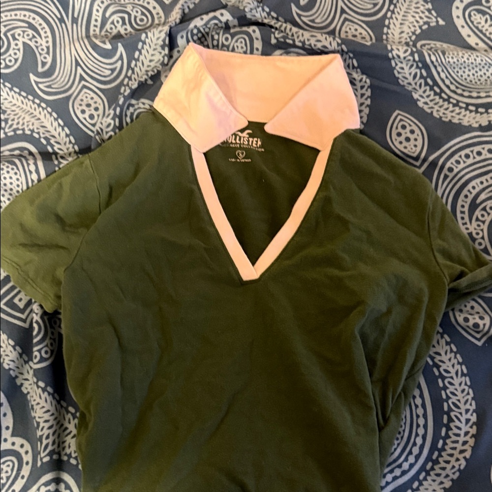 Hollister Olive V-Neck Shirt with Light Pink Collar